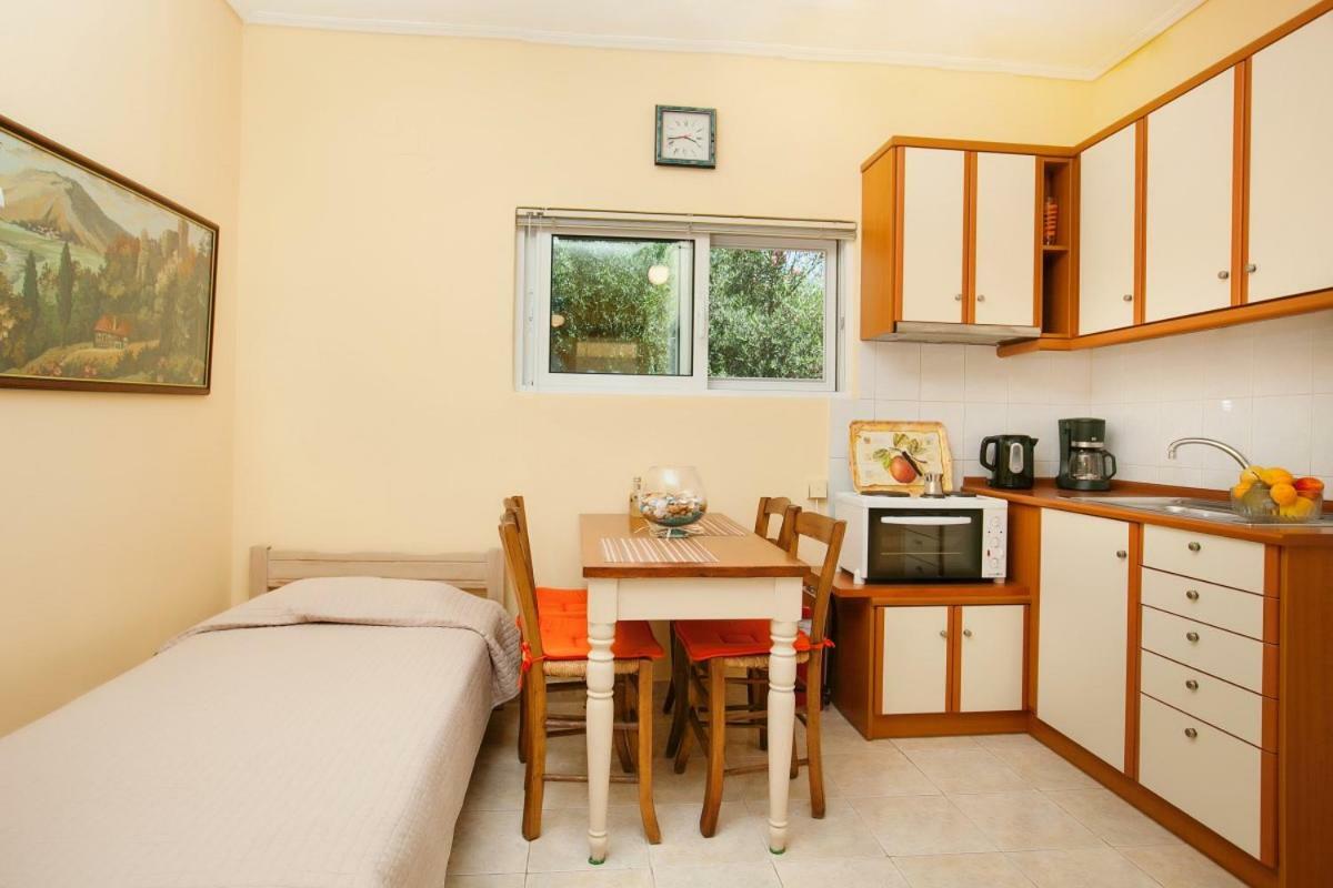 Filothei Apartments Mikrá Mandínia Exteriér fotografie