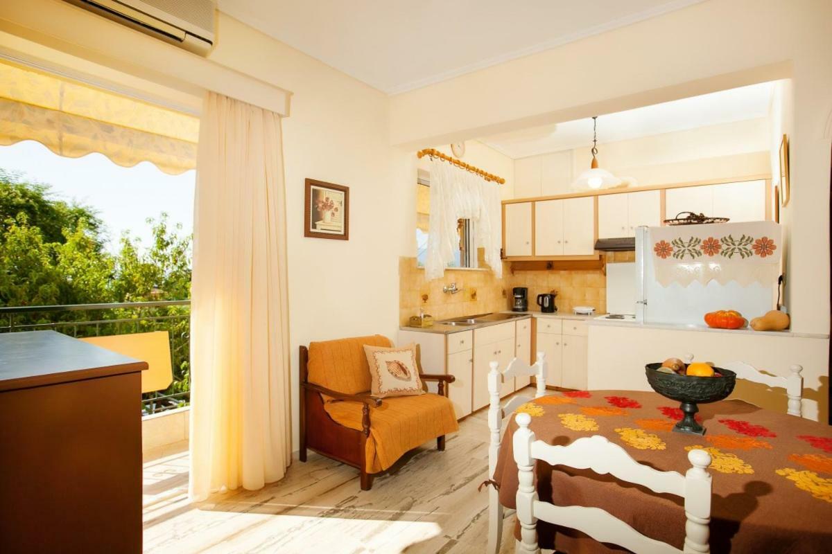 Filothei Apartments Mikrá Mandínia Exteriér fotografie